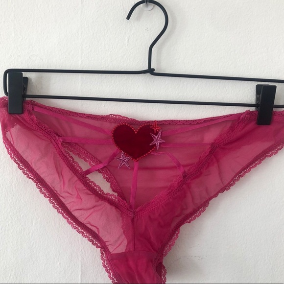 Savage x fenty Valentine’s Day lingerie set - Picture 8 of 8